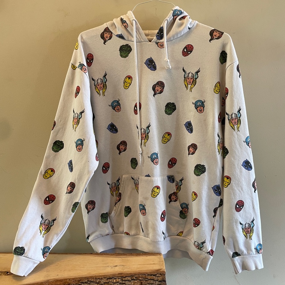 marvel tiny cartoon heads all over print sweatshirt-stains and tiny holes-no tag